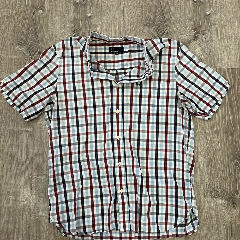 Fred Pery Men’s Casual Short Sleeve Button Down